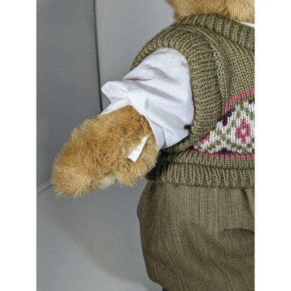 SAND TRAP SAM 12" Golf Bear w/Outfit  Vintage Tender Heart Treasures w/stand - Picture 5 of 6